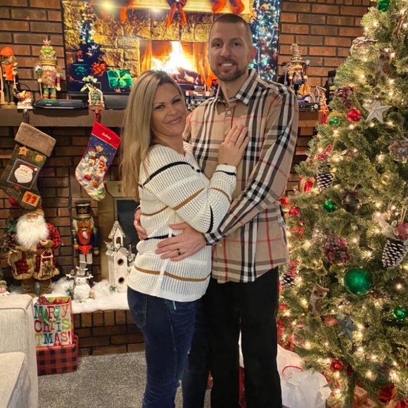 Toni - Picture 9 of 16